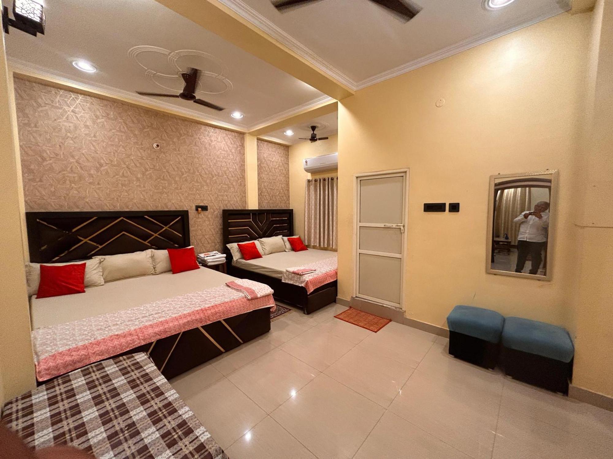 Temple Town Homes Assi Ghat Varanasi Exterior photo